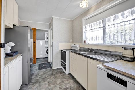 Photo of property in 35 Murdoch Street, Hawera, 4610