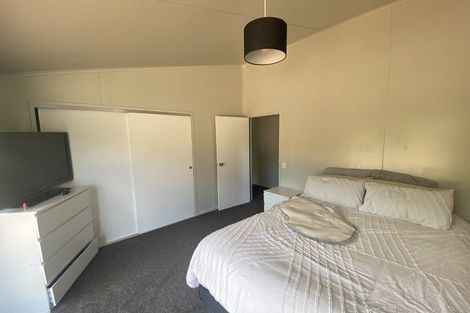 Photo of property in 18a Norana Road, Maoribank, Upper Hutt, 5018