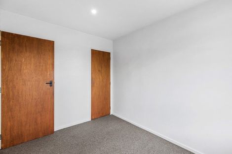 Photo of property in 2/1 Delaware Crescent, Russley, Christchurch, 8042