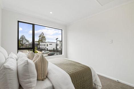 Photo of property in 33 Isabella Lane, Henderson, 0610