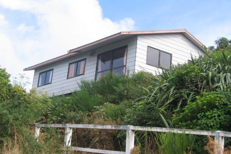 Photo of property in 1 Chequers Way, Crofton Downs, Wellington, 6035