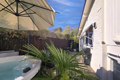 Photo of property in 1 Lovat Street, Havelock North, 4130