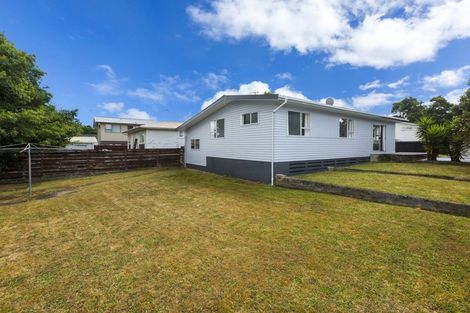 Photo of property in 7 Blueberry Grove, Timberlea, Upper Hutt, 5018