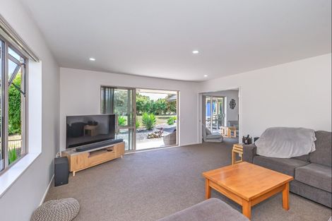 Photo of property in 38 Saint Laurent Way, Ohau, Levin, 5570