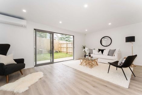 Photo of property in 6d Buisson Glade, West Harbour, Auckland, 0618