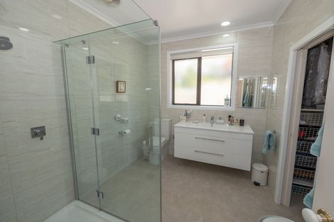 Photo of property in 95 Cable Bay Block Road, Cable Bay, 0420