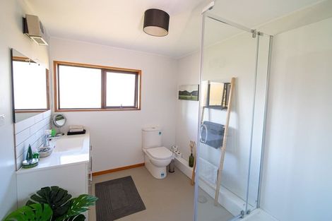 Photo of property in 43 Cheviot Street, Roxburgh, 9500
