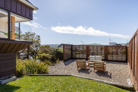 Photo of property in 16 The Crowsnest, Whitby, Porirua, 5024