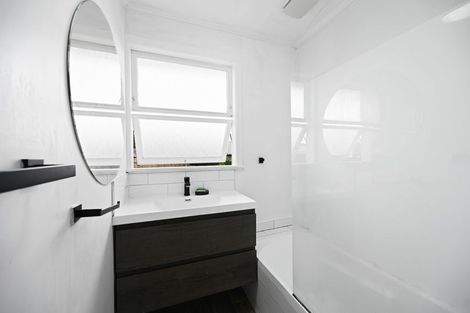 Photo of property in 10 Bremridge Place, Melville, Hamilton, 3206