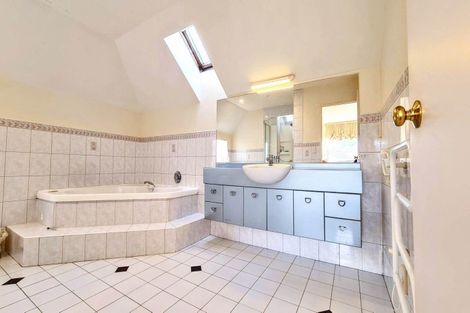 Photo of property in 1/73 Takutai Avenue, Half Moon Bay, Auckland, 2012