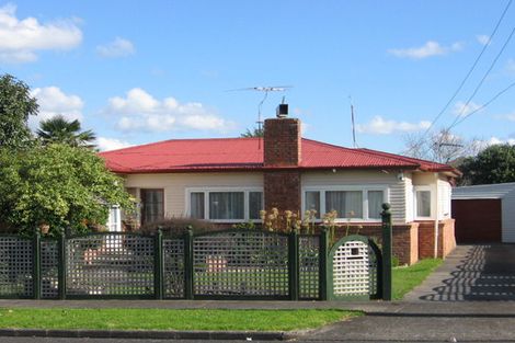 Photo of property in 29 Churchill Avenue, Manurewa, Auckland, 2102