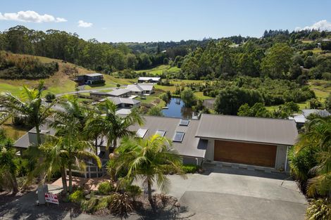 Photo of property in 22 Alderton Drive, Kerikeri, 0230