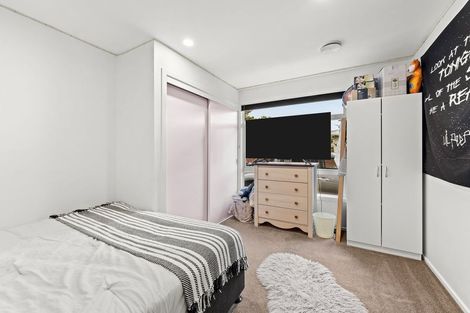 Photo of property in 14 Cowling Road, Hurdon, New Plymouth, 4310