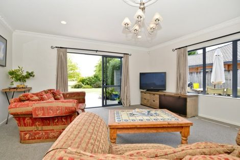 Photo of property in 7 Nottingham Drive, Hamilton East, Hamilton, 3216