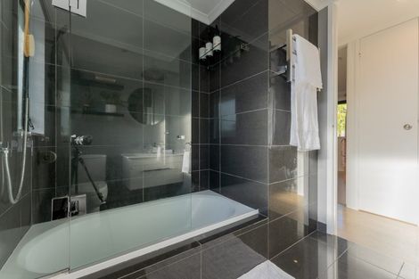 Photo of property in 1/26 Waiora Road, Stanmore Bay, Whangaparaoa, 0932