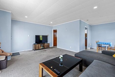 Photo of property in 1/16 Cabello Place, Unsworth Heights, Auckland, 0632