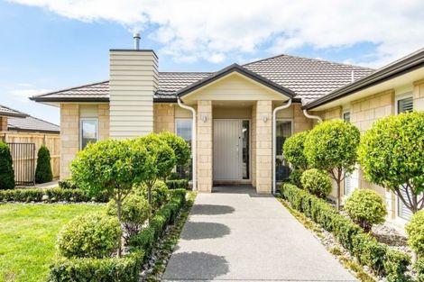 Photo of property in 150 Oriental Parade, Papamoa Beach, Papamoa, 3118