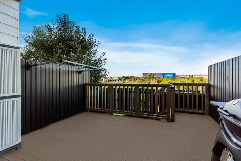 Photo of property in 4/47a Huntington Drive, Huntington Park, Auckland, 2013