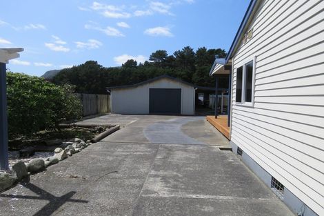 Photo of property in 24 Main Rd Ngakawau, Ngakawau, 7824