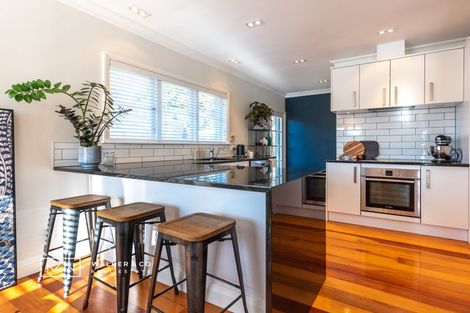 Photo of property in 15 Raukawa Grove, Trentham, Upper Hutt, 5018