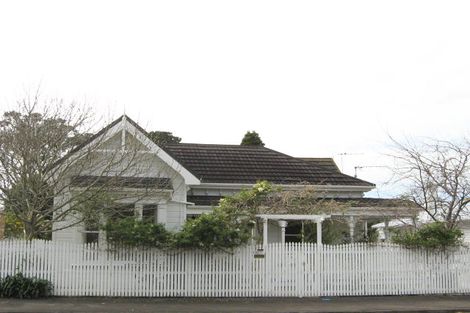 Photo of property in 107 Liardet Street, New Plymouth, 4310
