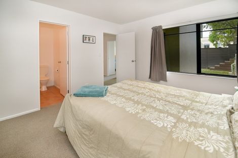 Photo of property in 1/62 Fernhill Way, Oteha, Auckland, 0632