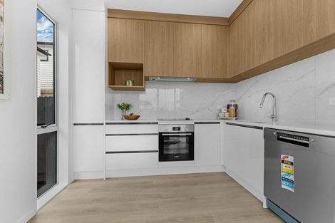 Photo of property in 16a Volante Avenue, Wattle Downs, Auckland, 2103