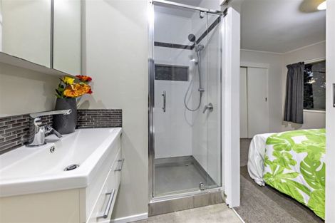 Photo of property in 5 Flamingo Court, Goodwood Heights, Auckland, 2105