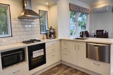 Photo of property in 58 Te Haumi Drive, Paihia, 0200