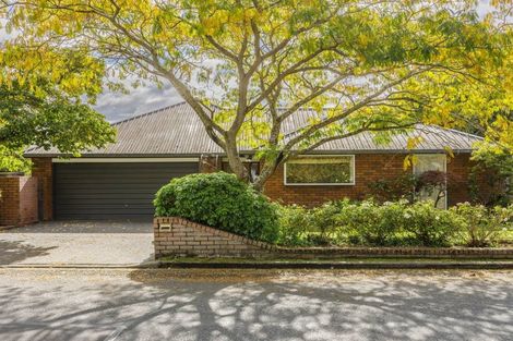 Photo of property in 2 Dalefield Drive, Cashmere, Christchurch, 8022