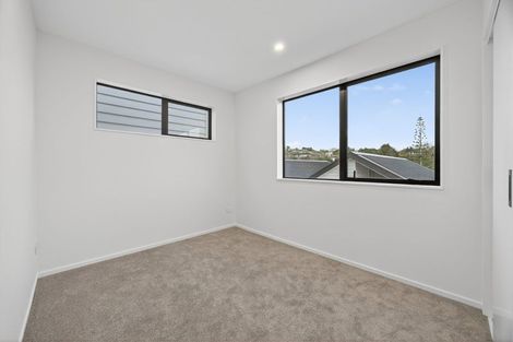 Photo of property in 27 Jandell Crescent, Bucklands Beach, Auckland, 2014
