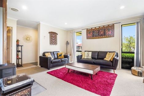 Photo of property in 6 Archer Court, Hamilton East, Hamilton, 3216