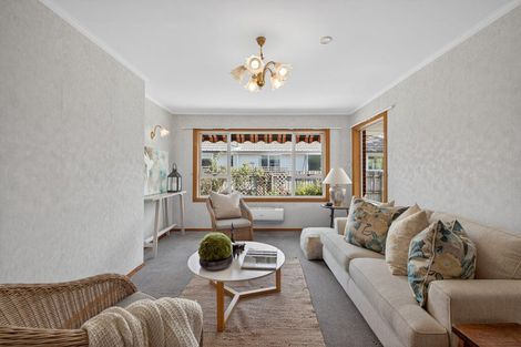 Photo of property in 11 Bevington Street, Avonhead, Christchurch, 8042