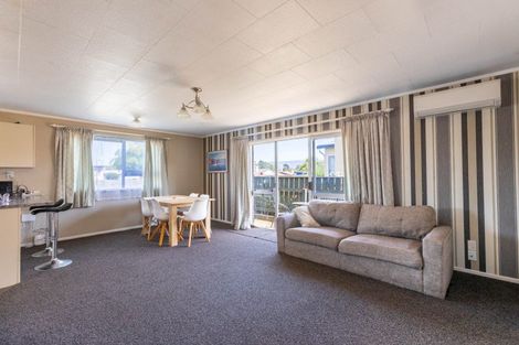 Photo of property in 8a Seddon Street, Dannevirke, 4930