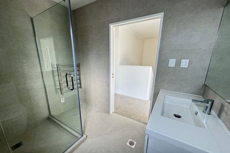 Photo of property in 15 Mahalo Avenue, Wiri, Auckland, 2104