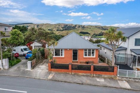 Photo of property in 56 Motuhara Road, Plimmerton, Porirua, 5026