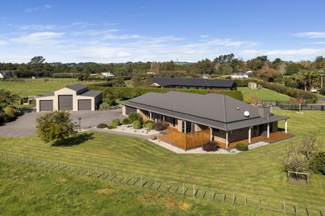 Photo of property in 8 Pitt Road, Hillsborough, New Plymouth, 4372