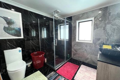 Photo of property in 15 Carn Place, Weymouth, Auckland, 2103