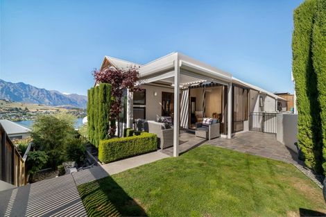 Photo of property in 4 Peregrine Place, Queenstown, 9300