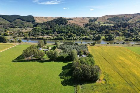 Photo of property in 408 Kaiwhaiki Road, Kaiwhaiki, Whanganui, 4575