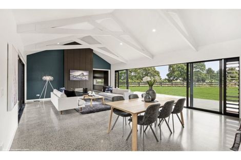 Photo of property in 35 Mike Smith Drive, Cambridge, 3434