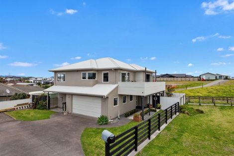 Photo of property in 5 Esplanade Rise, Coastlands, Whakatane, 3120