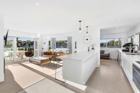 Photo of property in 41 The Circle, Manly, Whangaparaoa, 0930