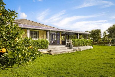 Photo of property in 278 Boord Crescent, Kumeu, 0891