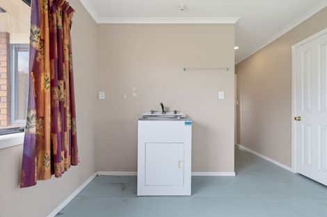 Photo of property in 5 Duggan Drive, Owhata, Rotorua, 3010