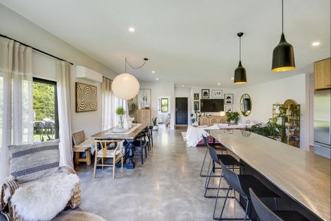 Photo of property in 105 Puketapu Road, Taradale, Napier, 4112