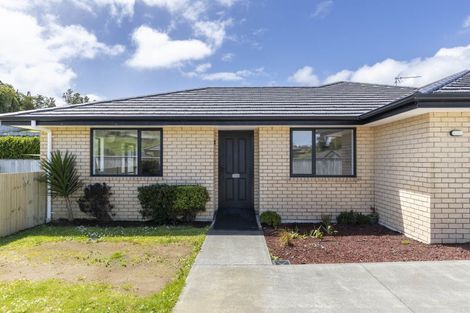 Photo of property in 37 Cyrus Street, Whalers Gate, New Plymouth, 4310