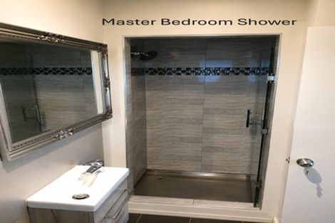 Photo of property in 1 Bluewater Place, Wattle Downs, Auckland, 2103
