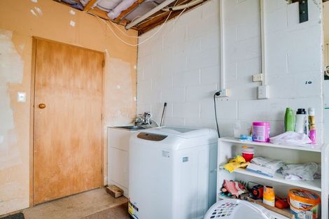 Photo of property in 5 Larkins Street, Helensburgh, Dunedin, 9010