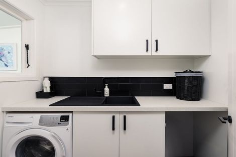 Photo of property in 48 Oxford Street, Waimate, 7924